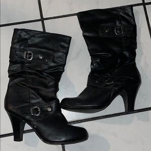 Heeled booties